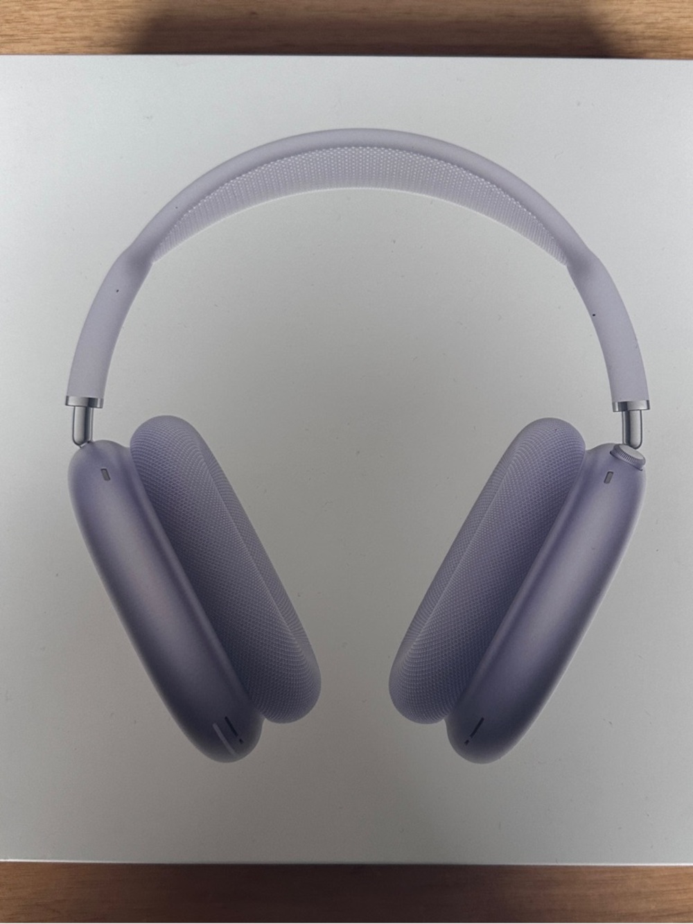 Apple AirPod max Lavender Over-Ear Headphones with original box